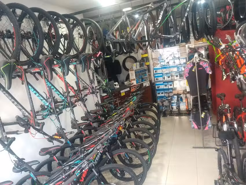 Bicicleteria Del Lobo